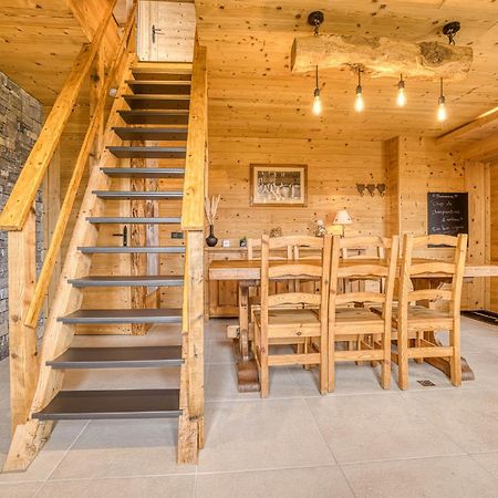 Le Chamois: Charming Chalet-Style Duplex with Mountain Views Epagny Metz-Tessy Exterior photo